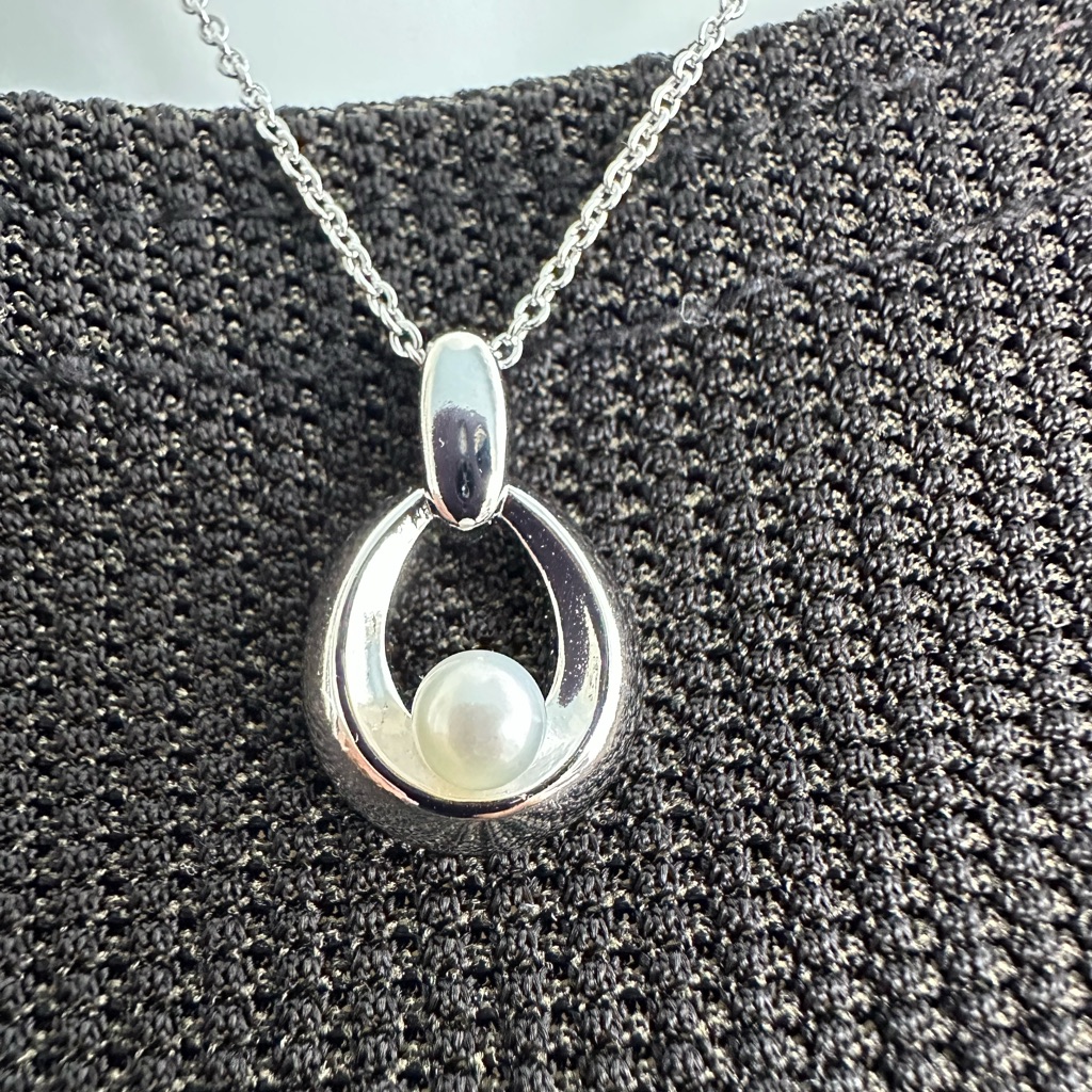 Tasaki Akoya Pearl & Silver .925 Sterling Silver Necklace 16 Inch W/ 4 Mm Pearl